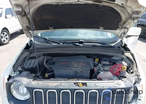 2018 Jeep Renegade Latitude Fwd z USA, uszkodzony, nr VIN ZACCJABB9JPH92613